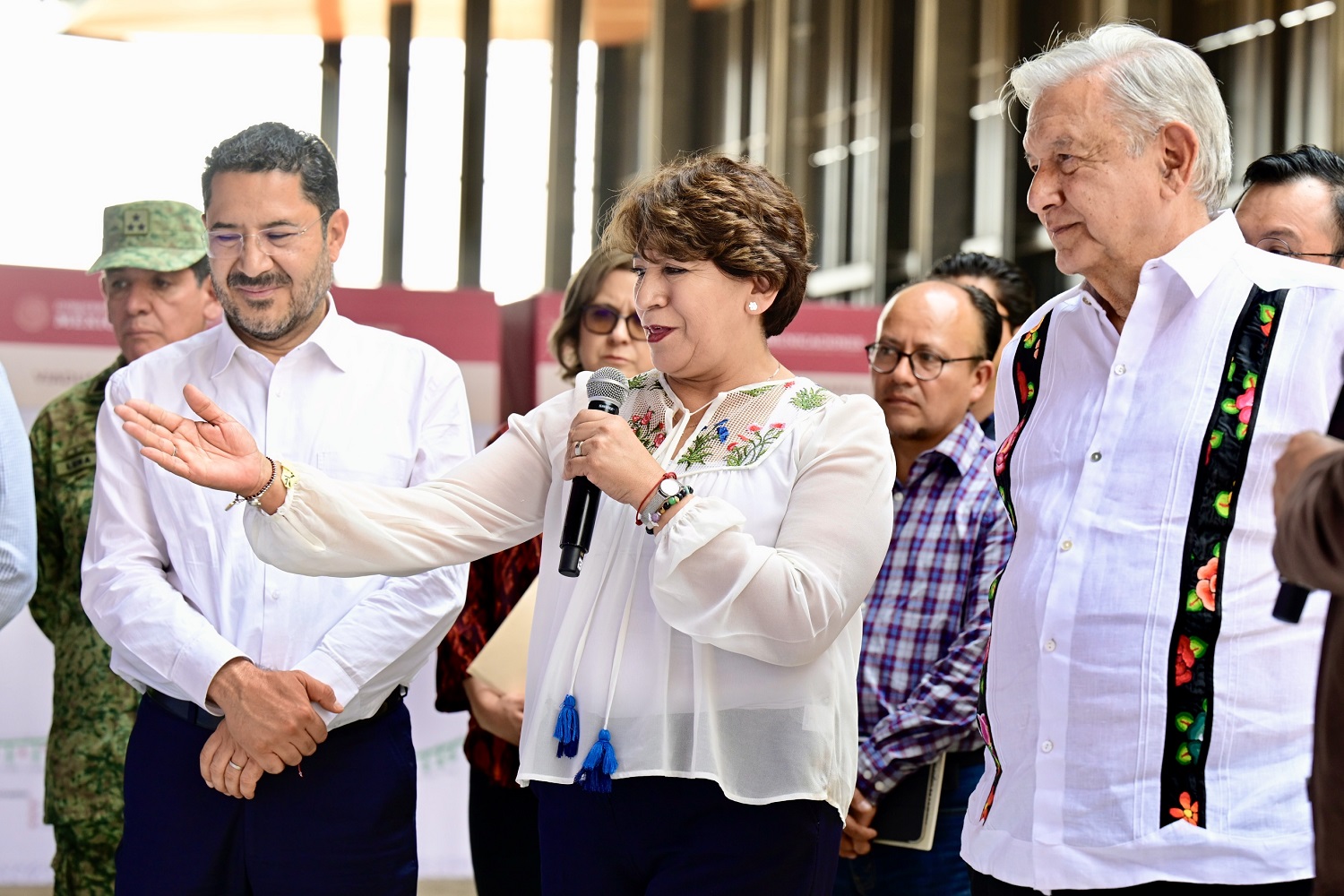 Supervisan Amlo Y Delfina G Mez Obras De Transporte Masivo En Edom X