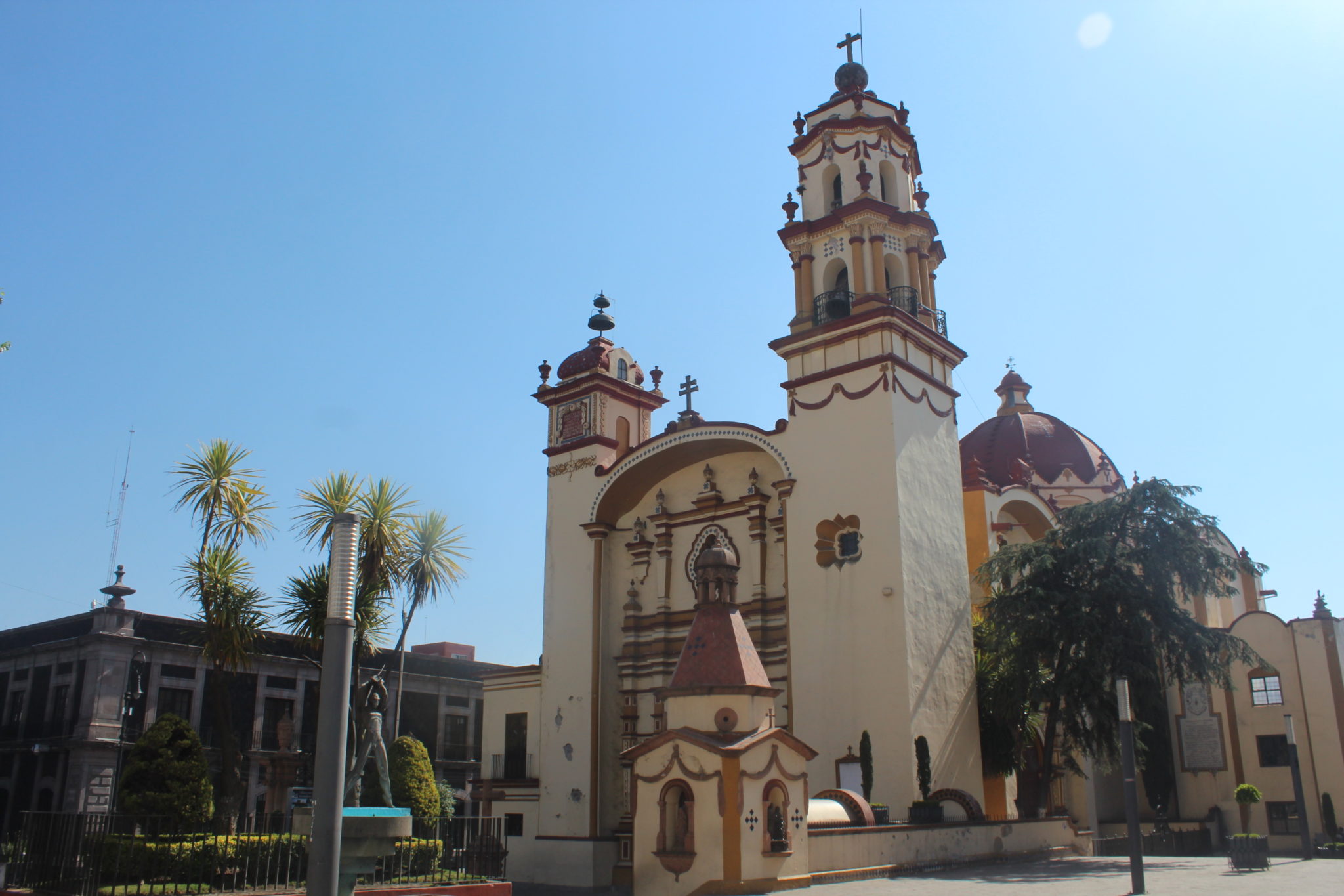 Toluca y sus Templos Religiosos - Primero Editores
